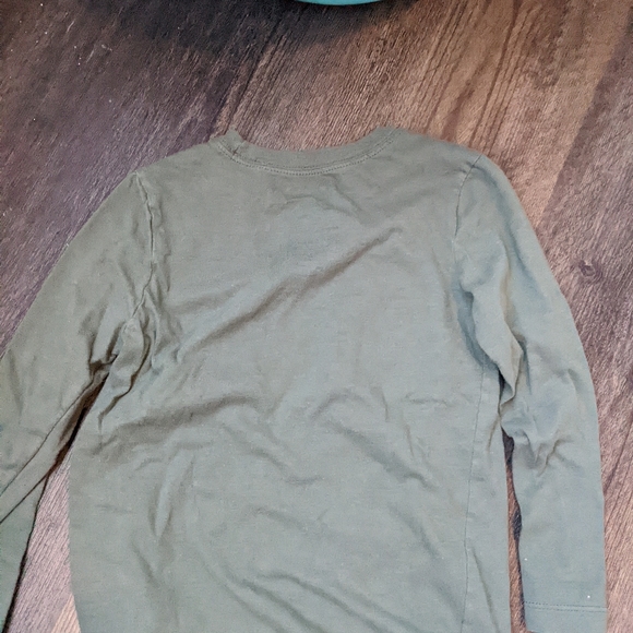 Carter's long sleeve 3T shirts - Picture 2 of 6